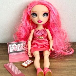 Rainbow High PRISCILLA PEREZ Pink Fashion Doll Laptop Phone & Accessories 2020